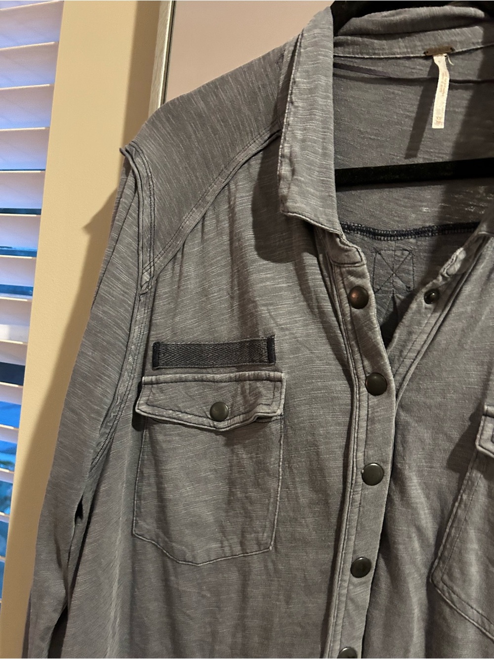 Free People Washed Slate Blue Button-Front Women’s Top Size XS - Picture 3 of 8